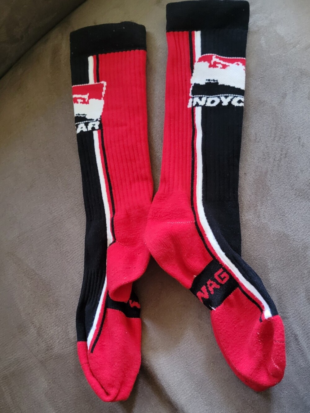 Men's Indy Car Red & Black Crew Socks - Picture 2 of 2
